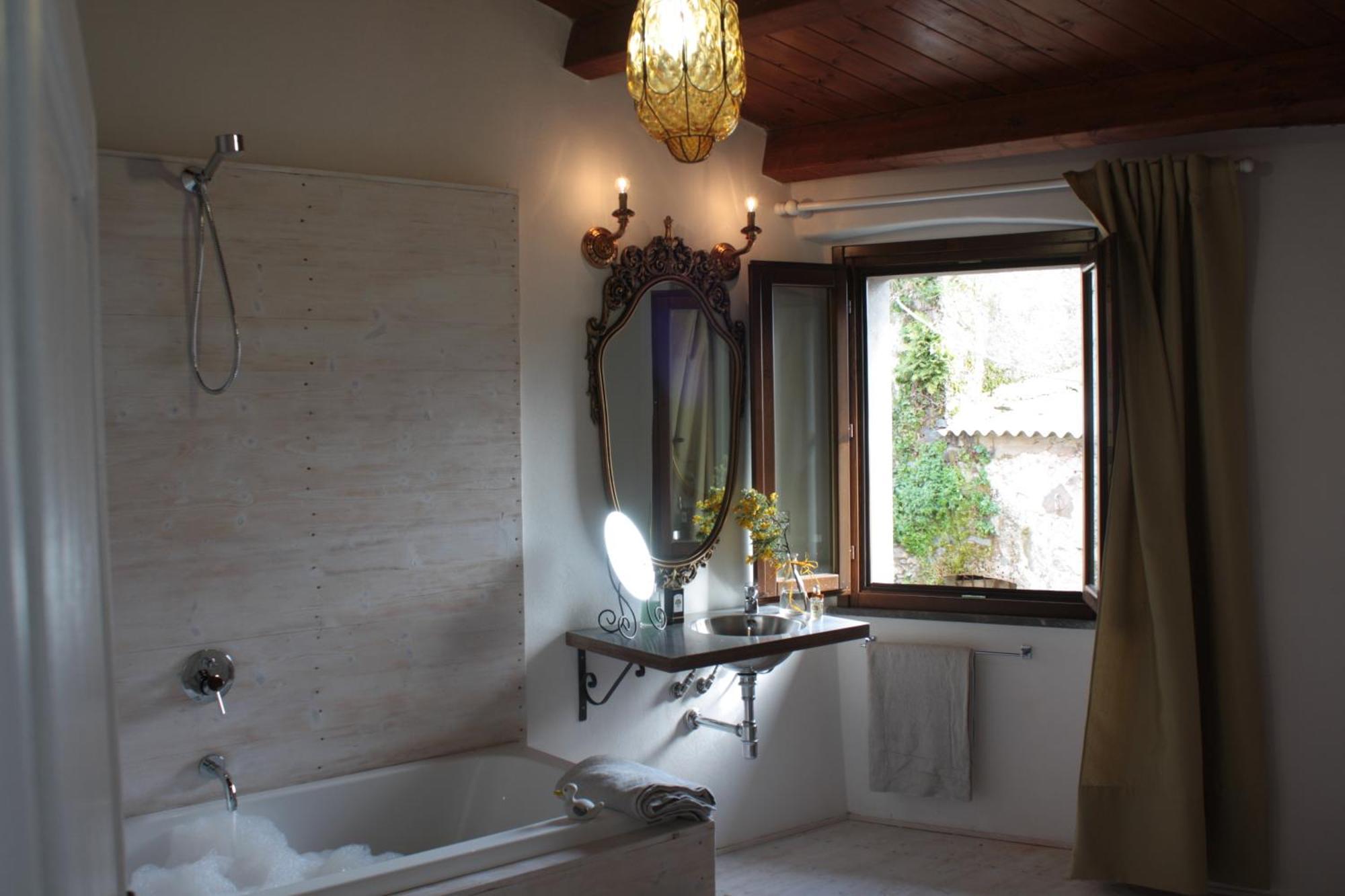 Bed and Breakfast Il Lupo Rosso Santu Lussurgiu Camera foto