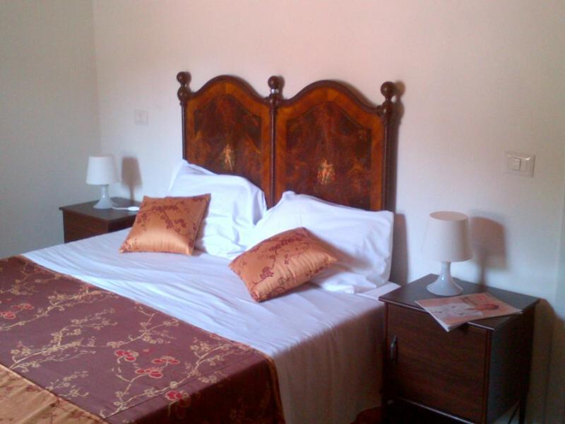 Bed and Breakfast Il Lupo Rosso Santu Lussurgiu Esterno foto