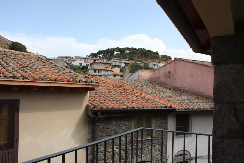Bed and Breakfast Il Lupo Rosso Santu Lussurgiu Camera foto