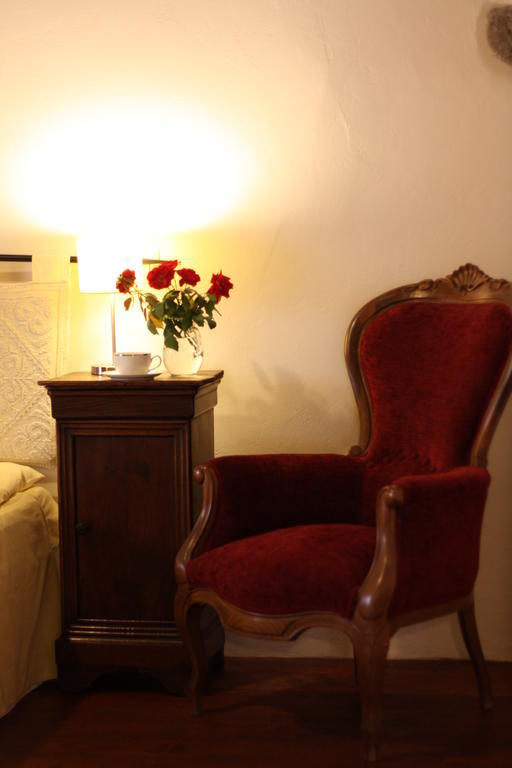 Bed and Breakfast Il Lupo Rosso Santu Lussurgiu Camera foto