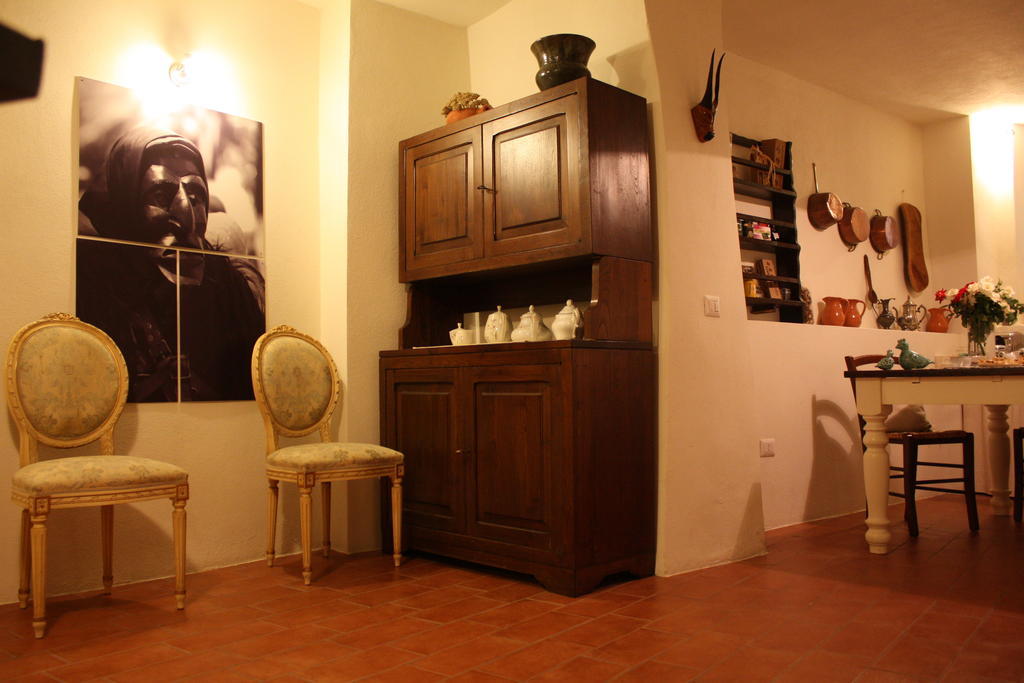 Bed and Breakfast Il Lupo Rosso Santu Lussurgiu Esterno foto